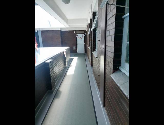 2 BEDROOM APARTMENT FOR SALE IN DURBAN CBD